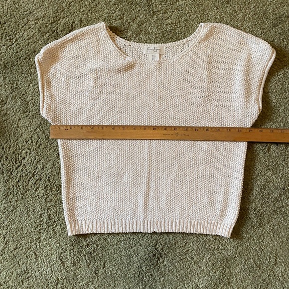 Jessica Simpson Shortsleeve Sweater - Picture 3 of 3